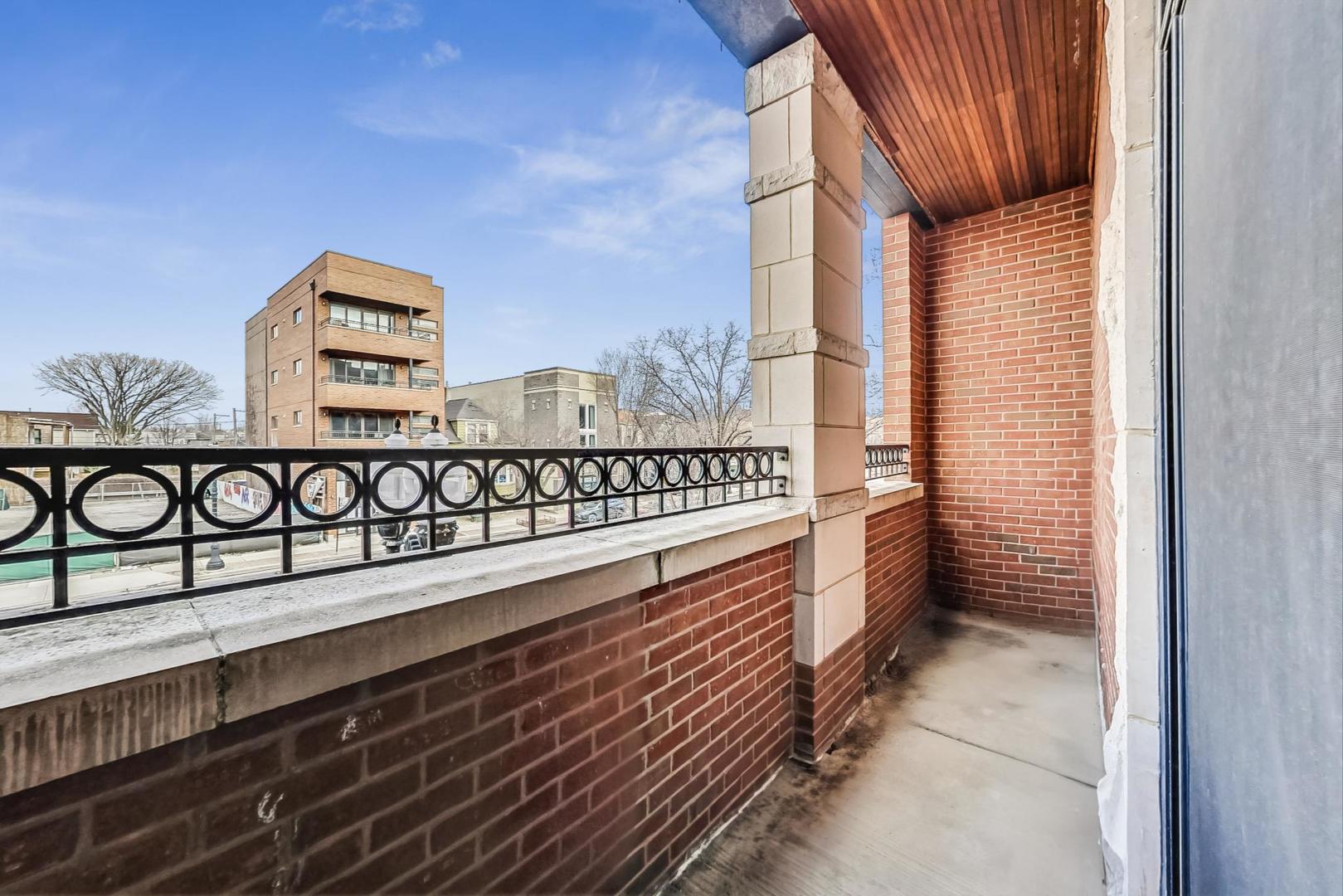 2251 W Irving Park Road Unit: 2