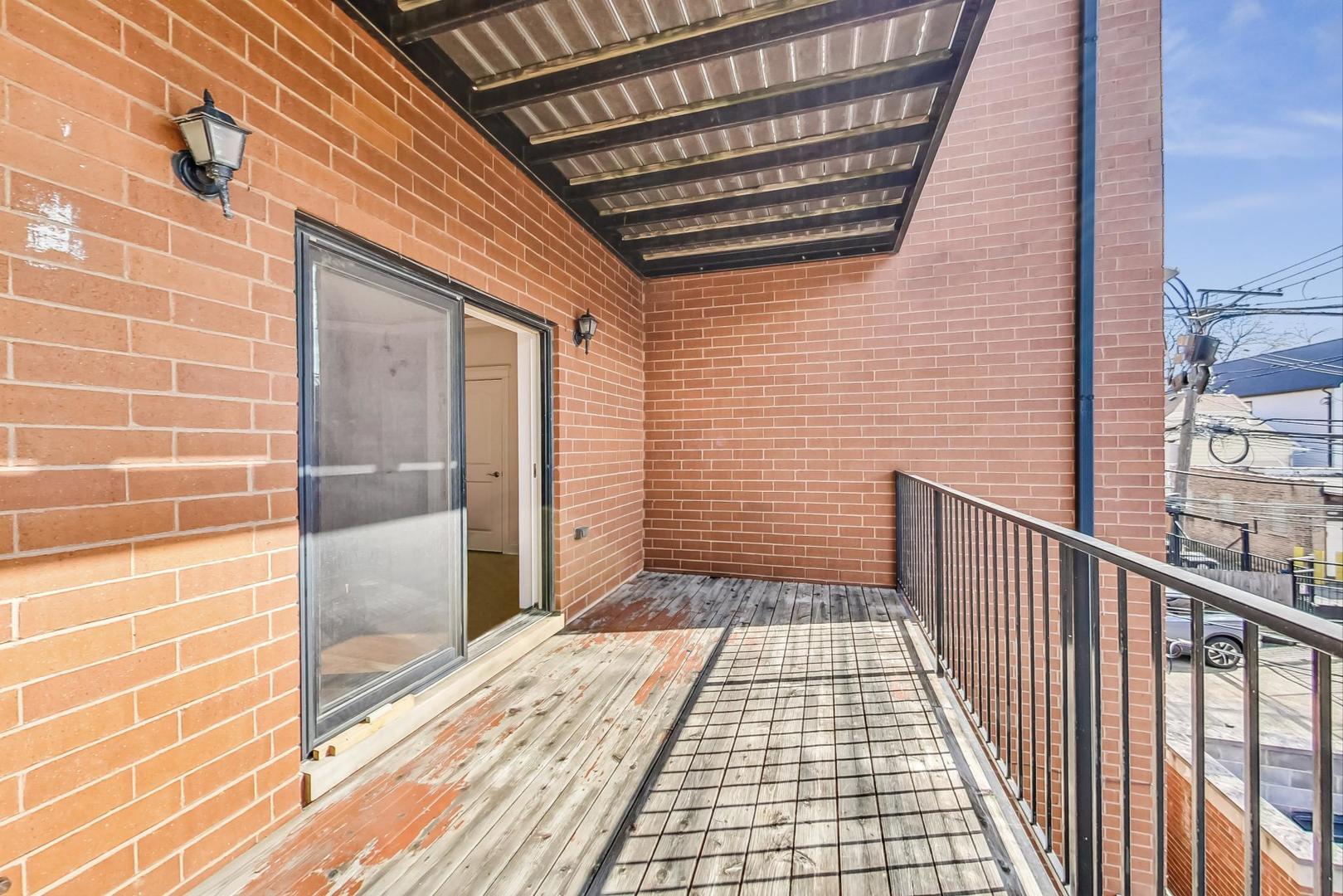 2251 W Irving Park Road Unit: 2