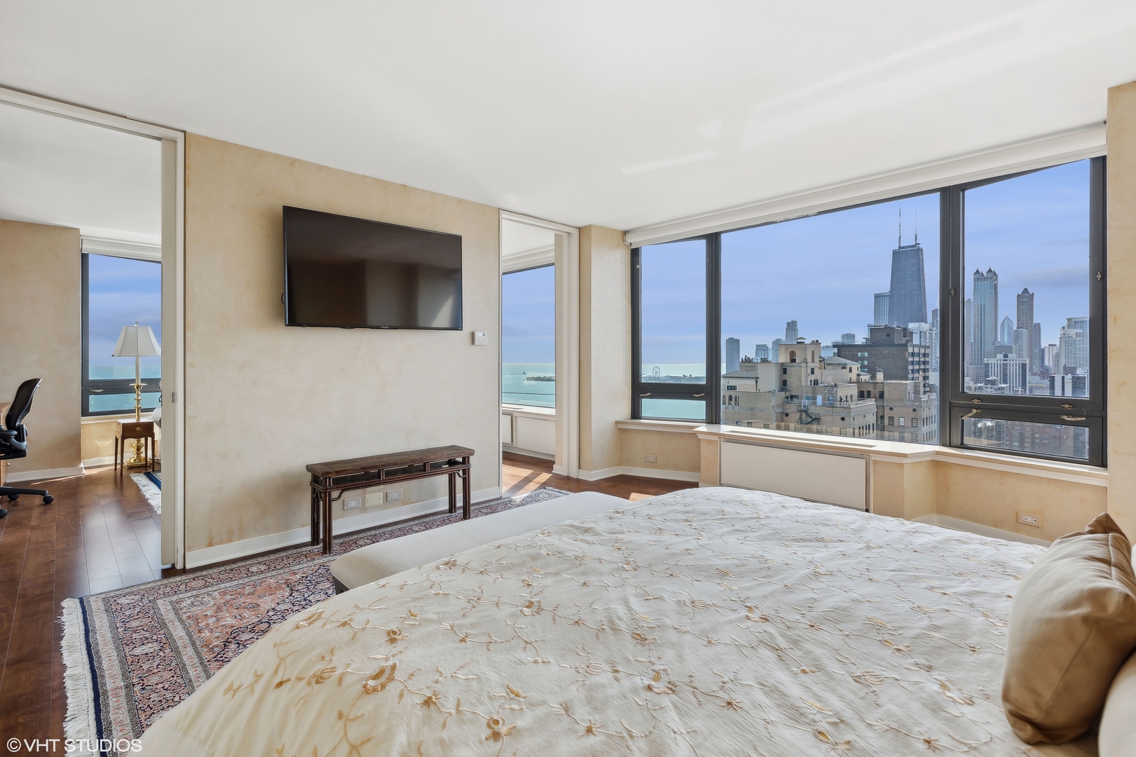 1555 N Astor Street Unit: 36E