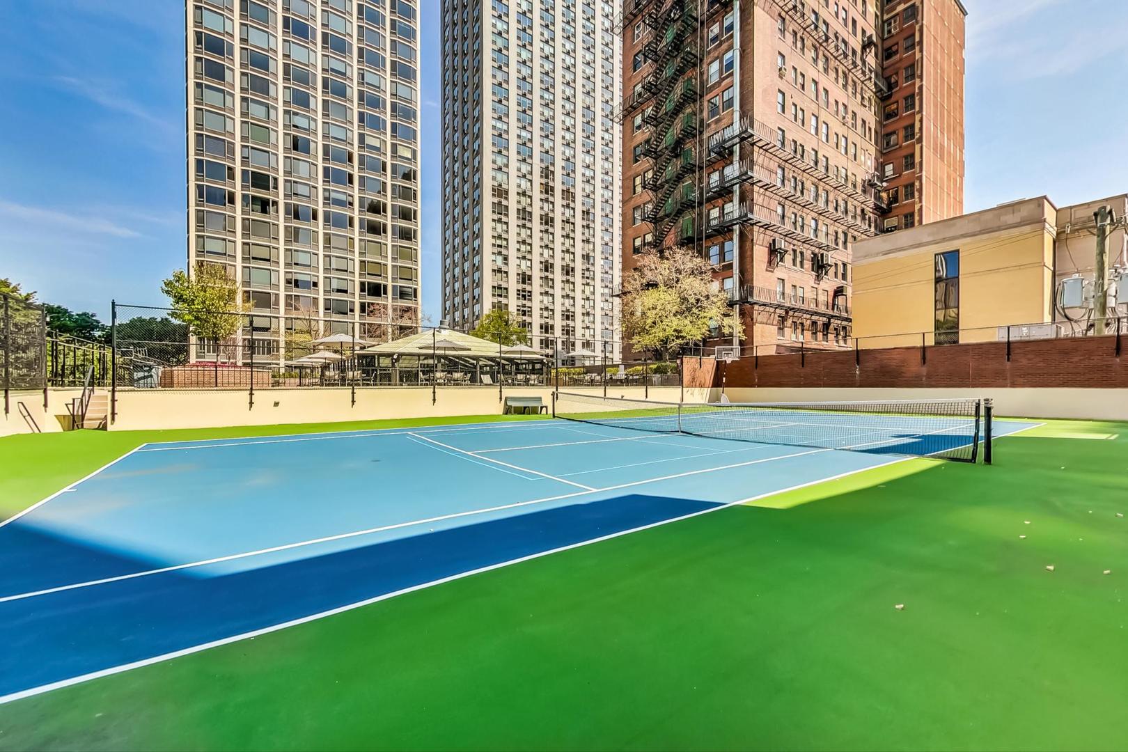 1555 N Astor Street Unit: 36E