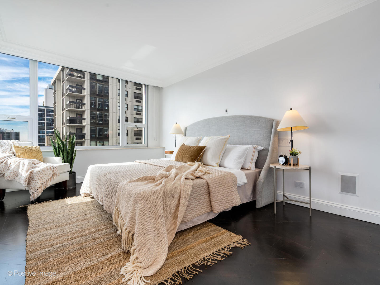 1300 N Lake Shore Drive Unit: 21A