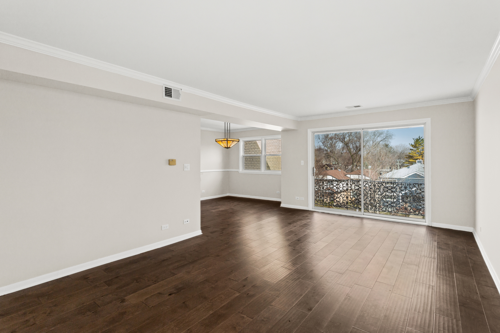 710 Oakton Street Unit: 407