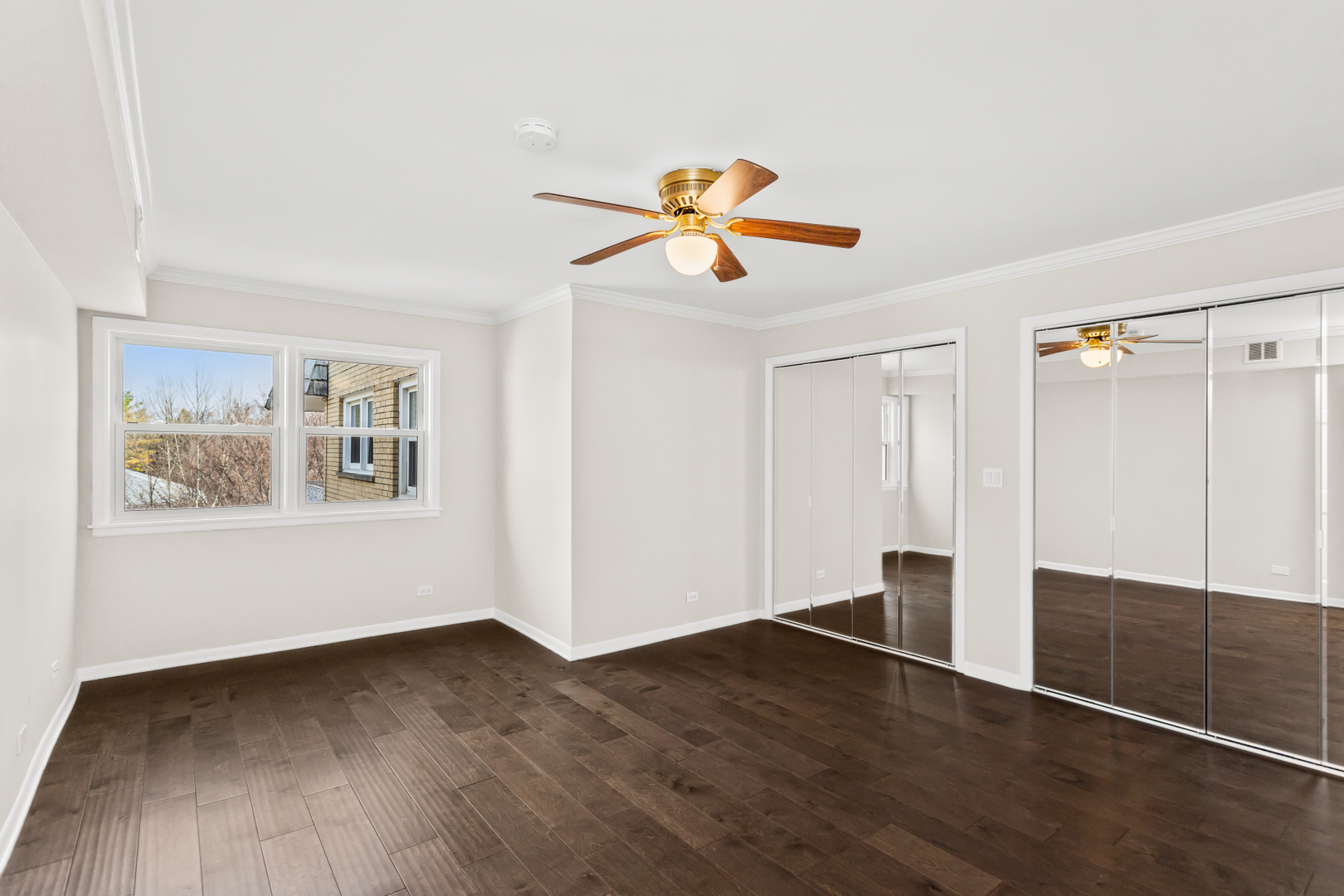 710 Oakton Street Unit: 407