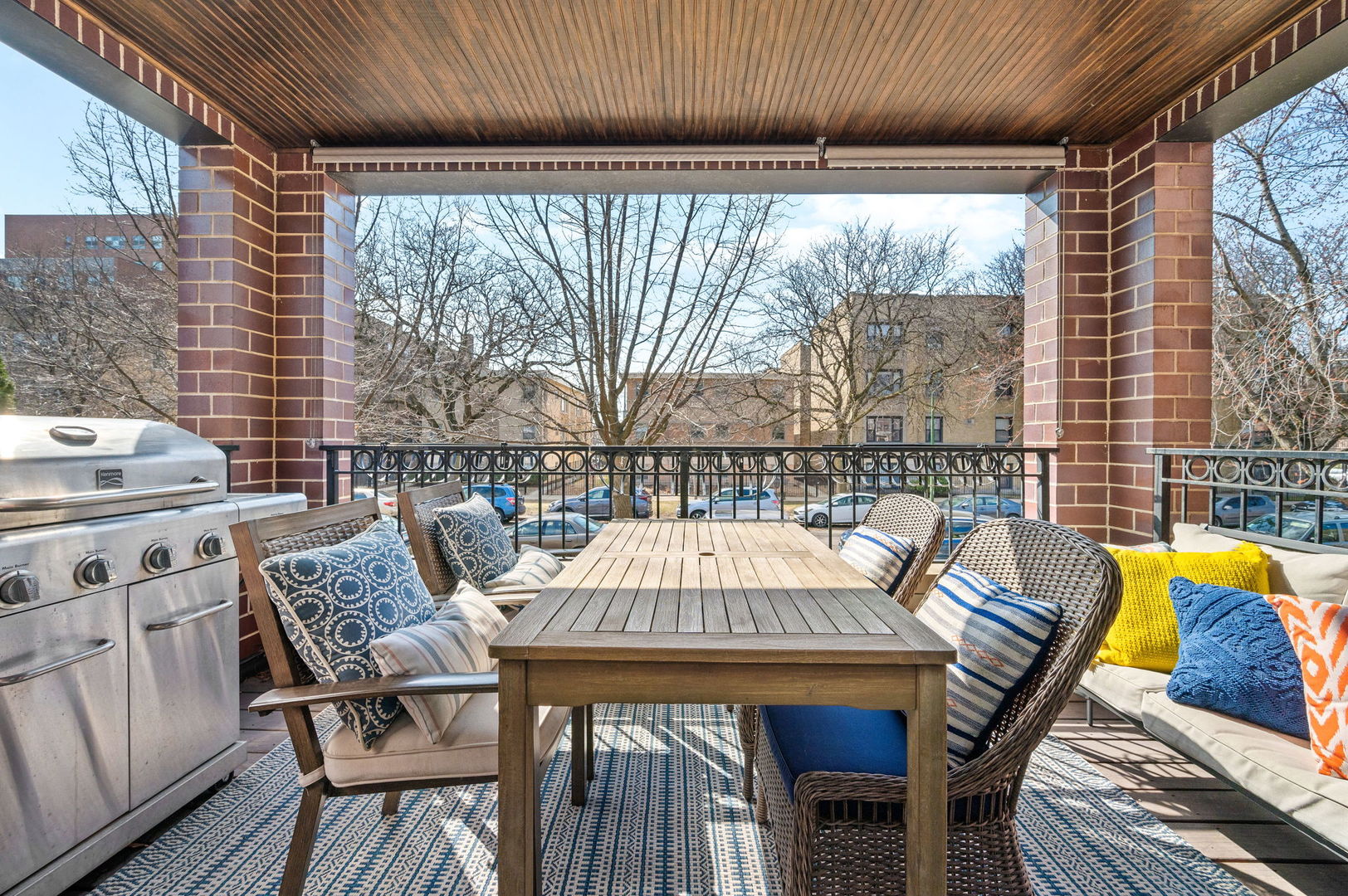 4545 N Wolcott Avenue Unit: 1S