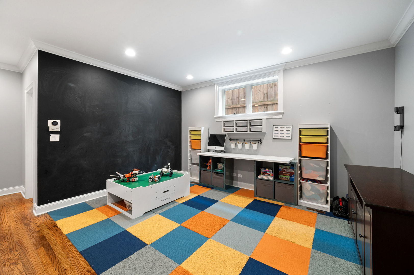 4545 N Wolcott Avenue Unit: 1S