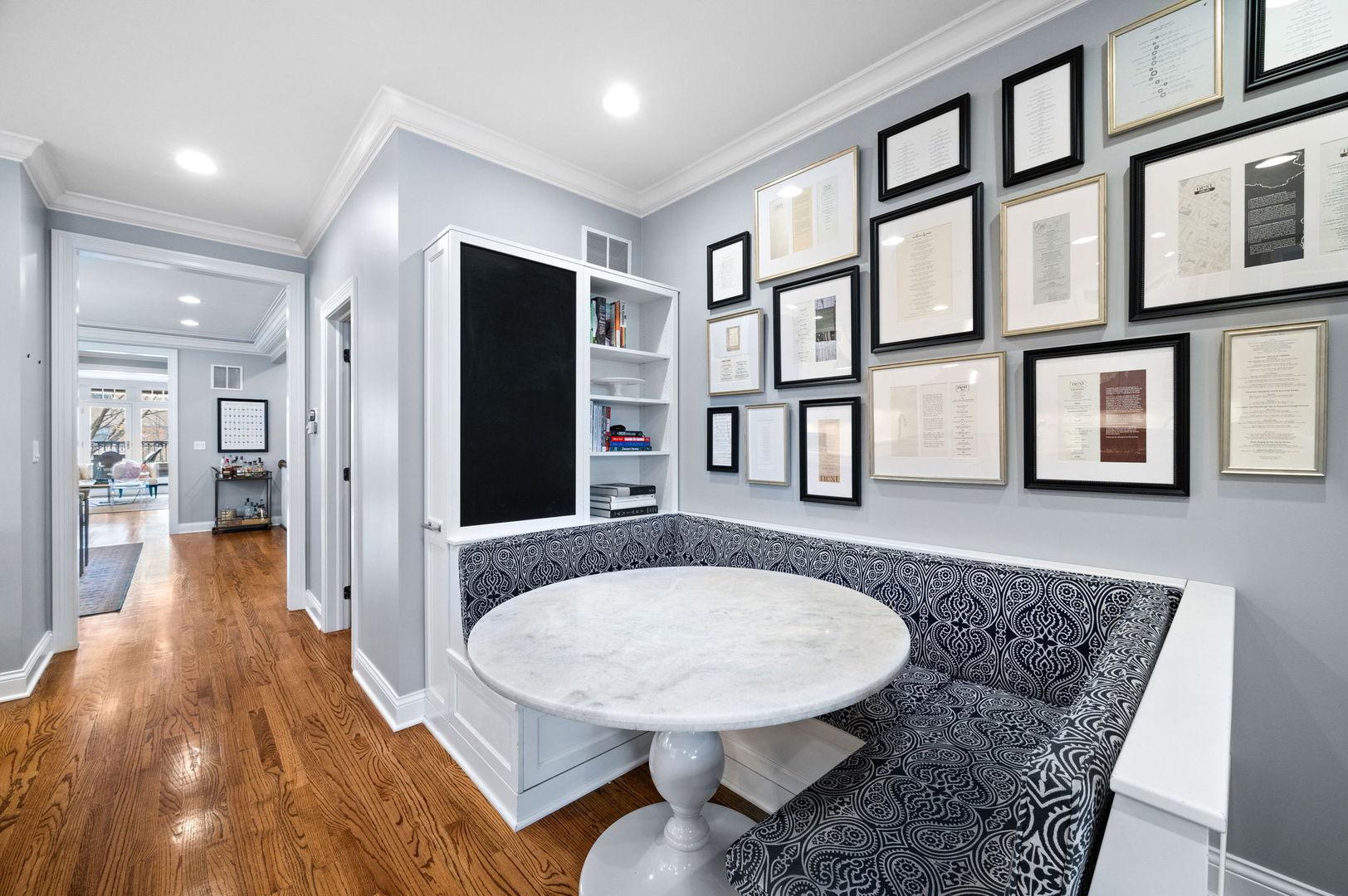 4545 N Wolcott Avenue Unit: 1S