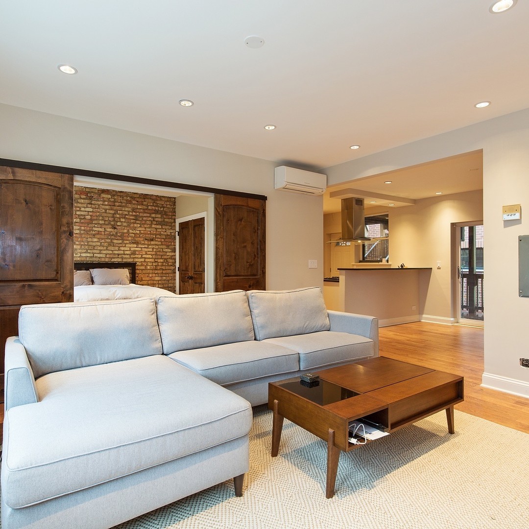 1205 W Lill Avenue Unit: 1