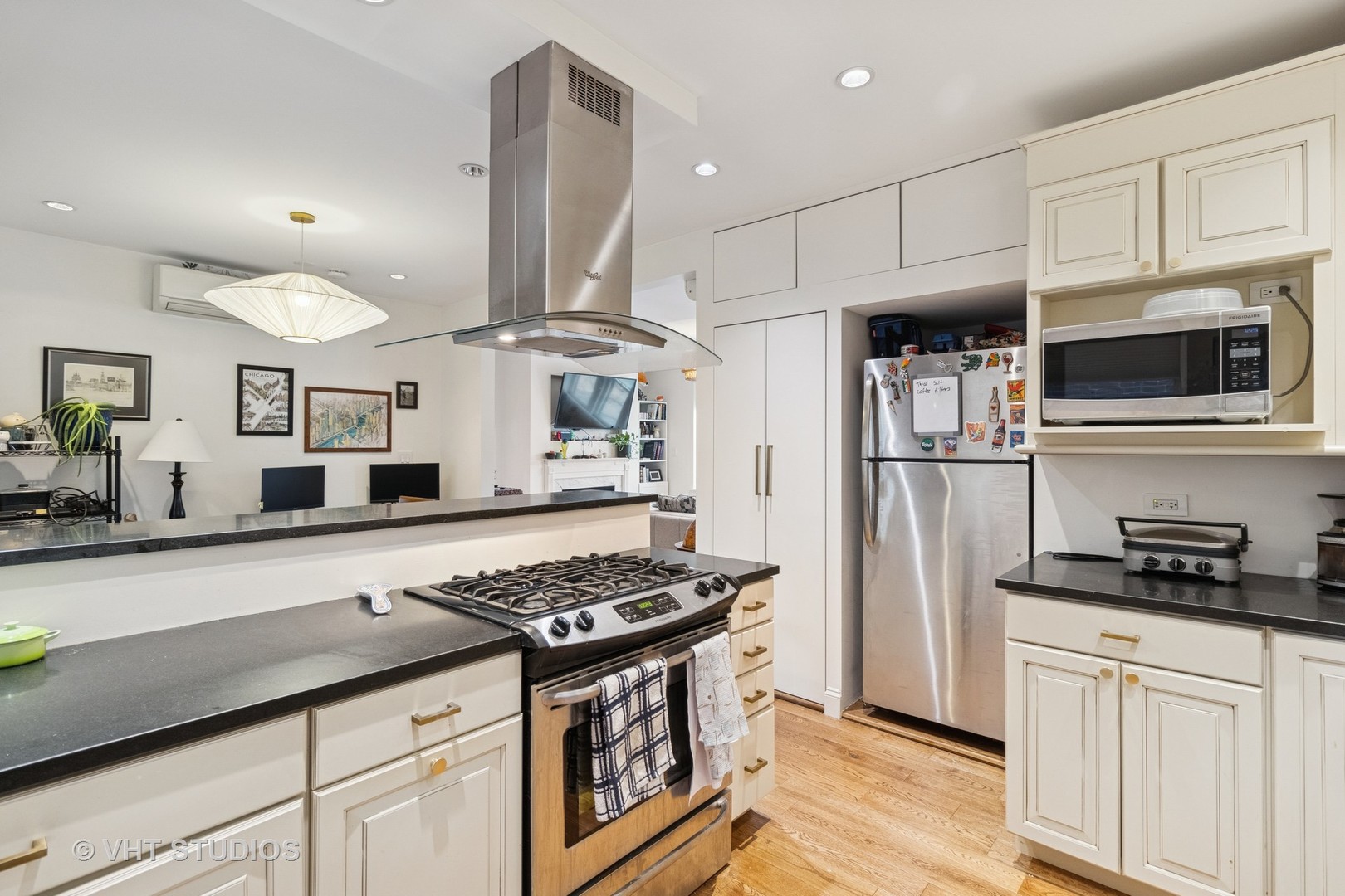 1205 W Lill Avenue Unit: 1