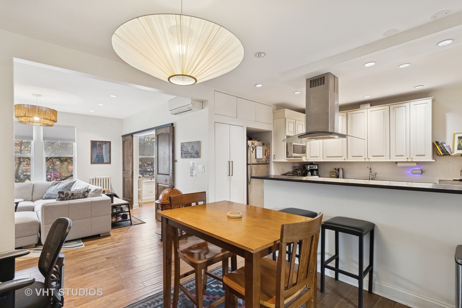 1205 W Lill Avenue Unit: 1