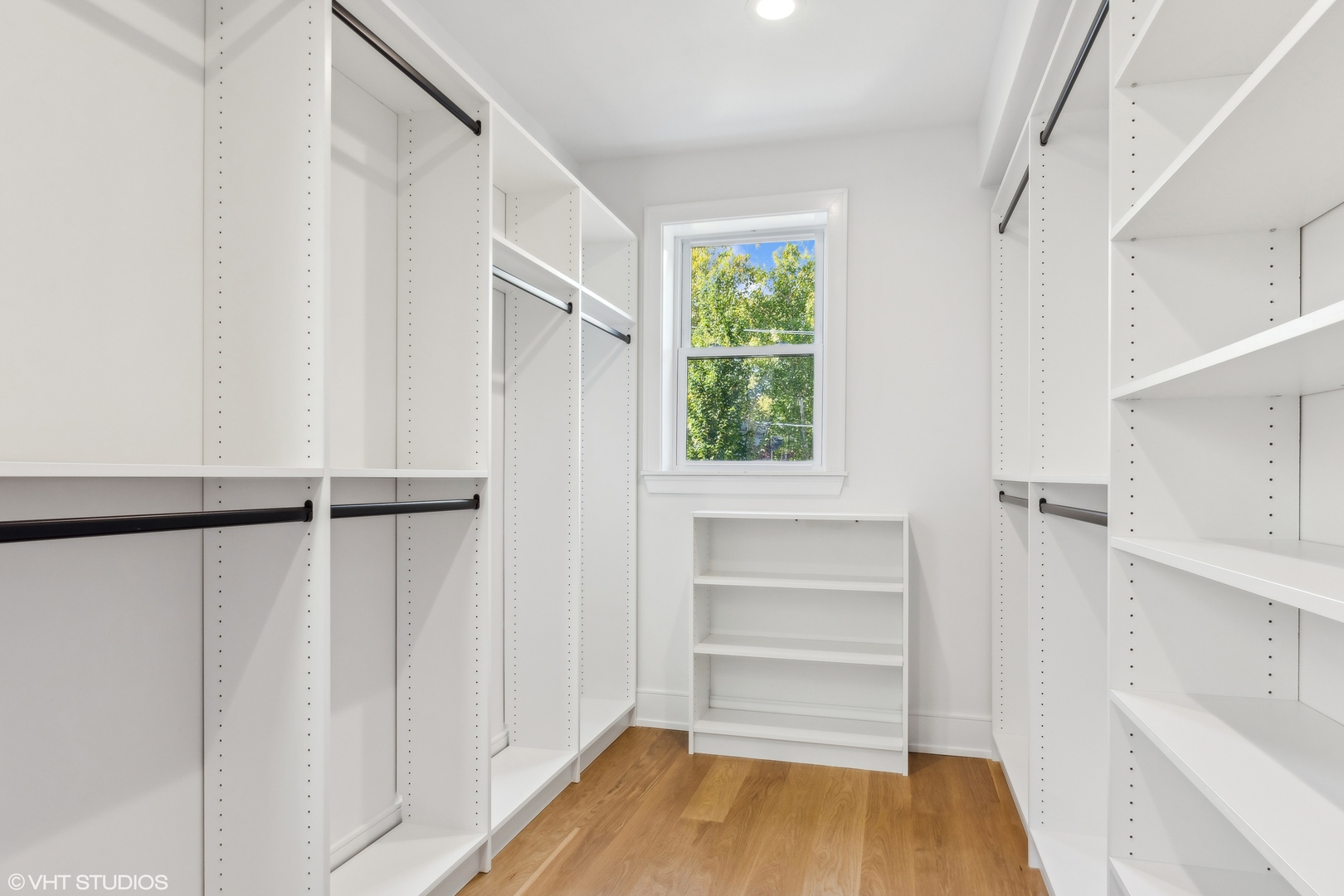 3822 N Paulina Street