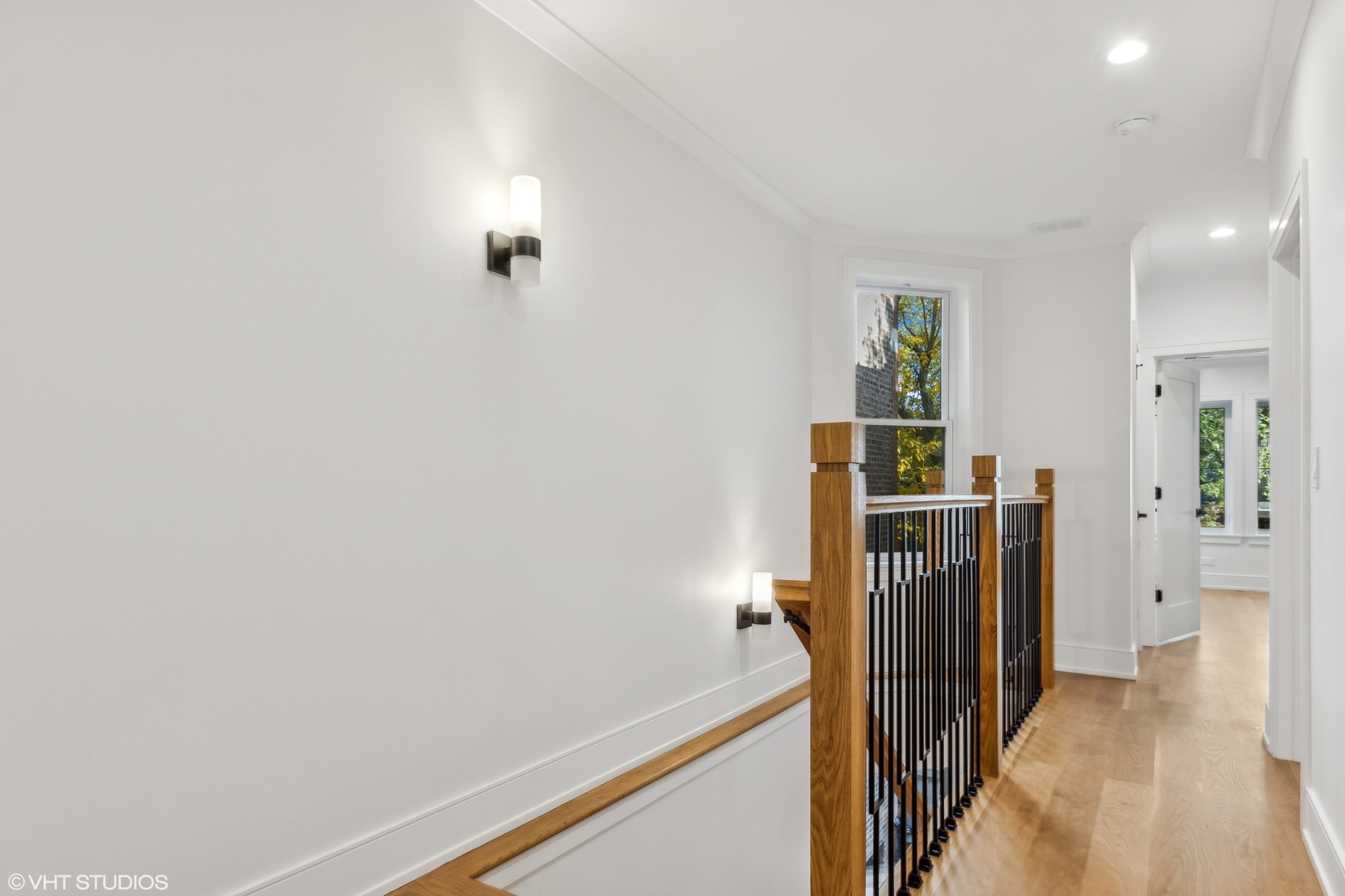 3822 N Paulina Street