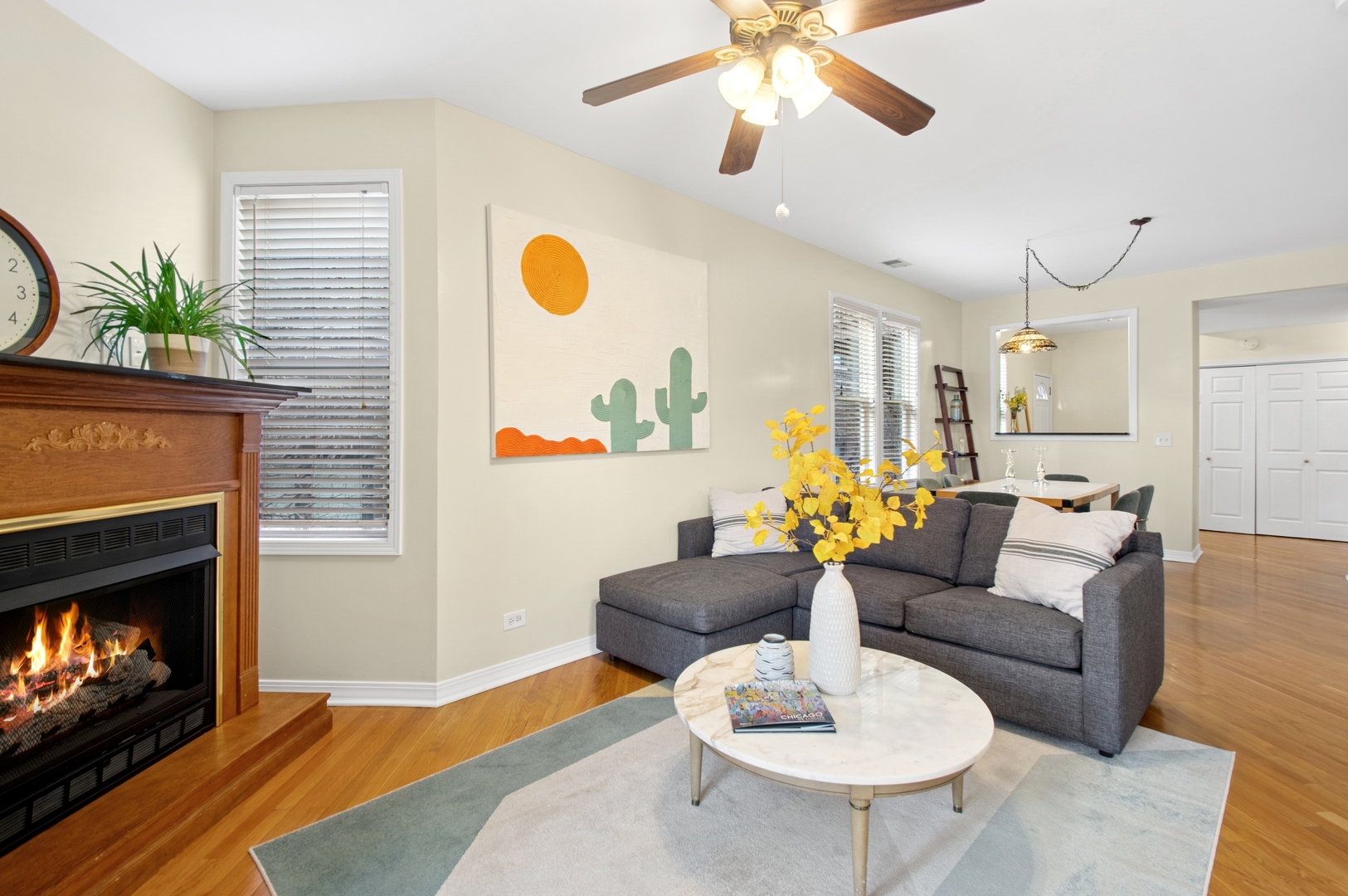 4430 N Kenneth Avenue Unit: 2