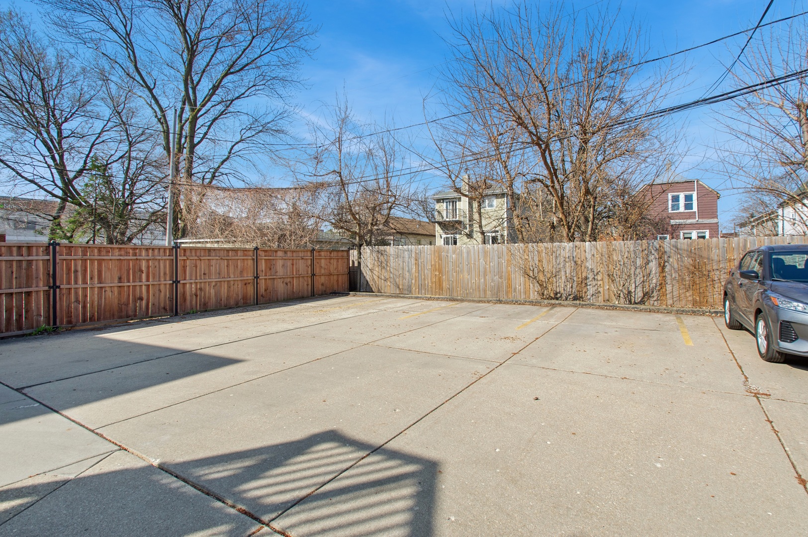 4430 N Kenneth Avenue Unit: 2