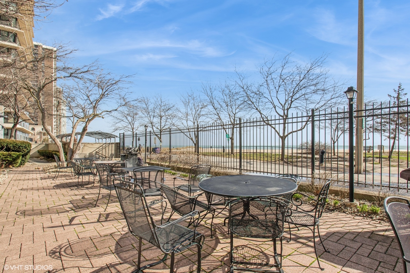 5757 N SHERIDAN Road Unit: 14D