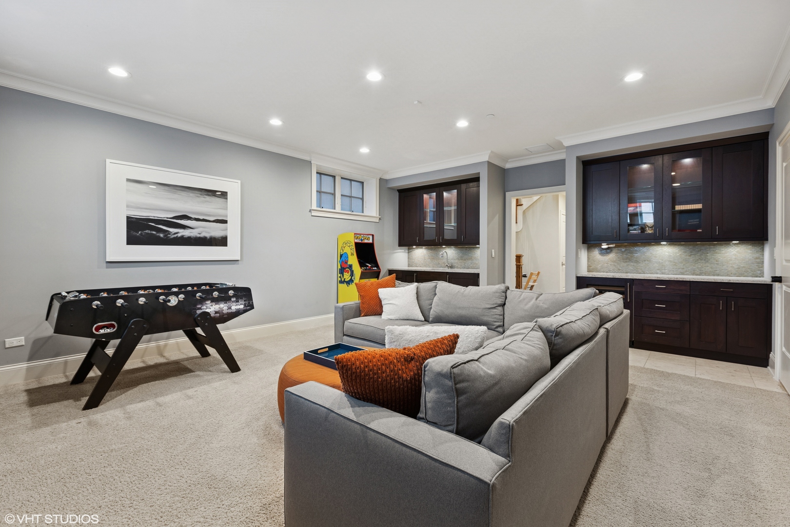 1900 W Bradley Place