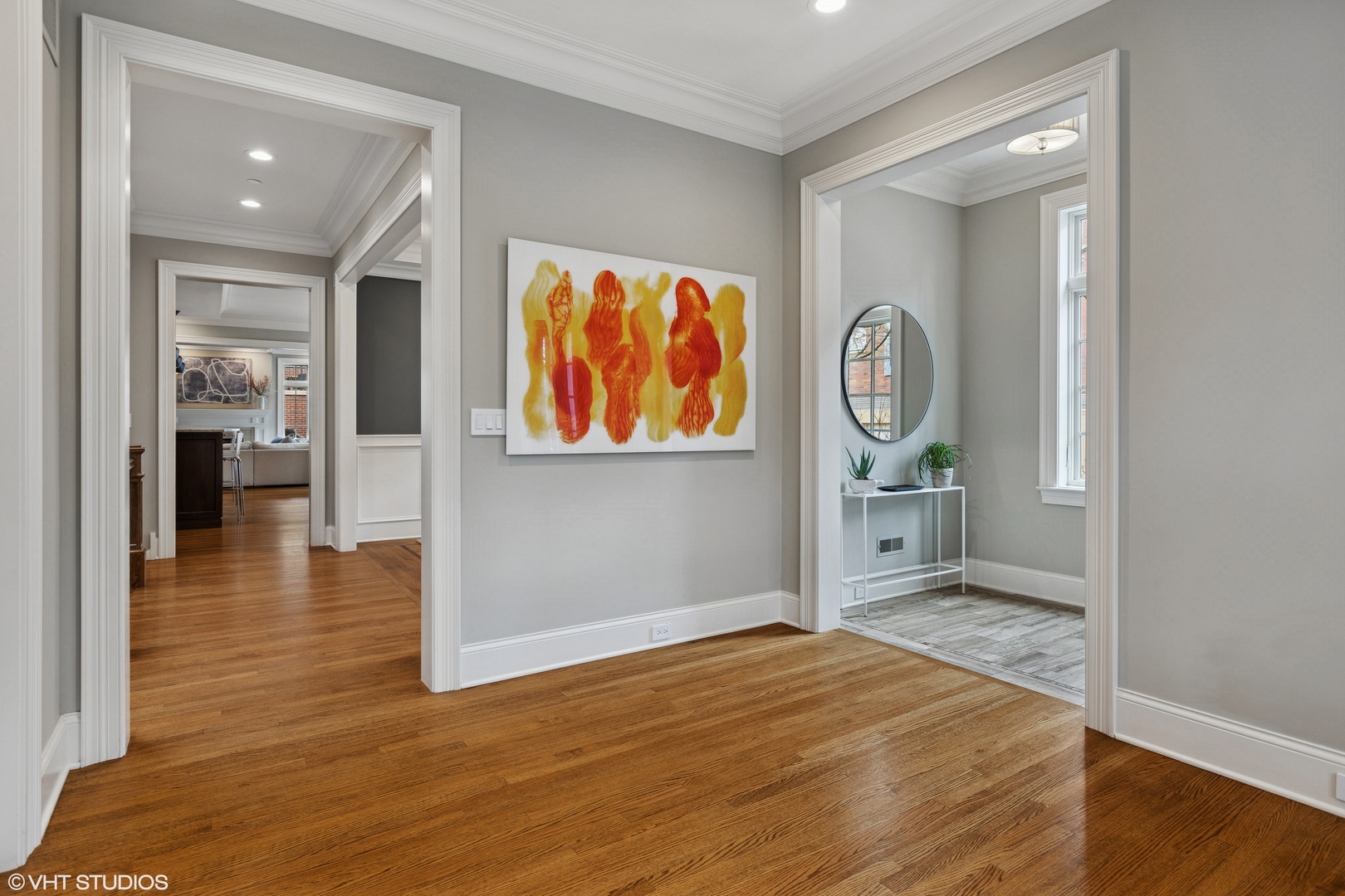 1900 W Bradley Place