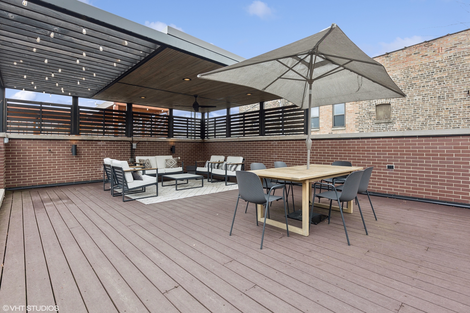 1900 W Bradley Place