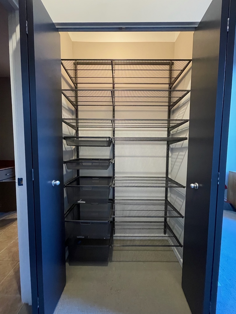 1735 N Paulina Street Unit: 406