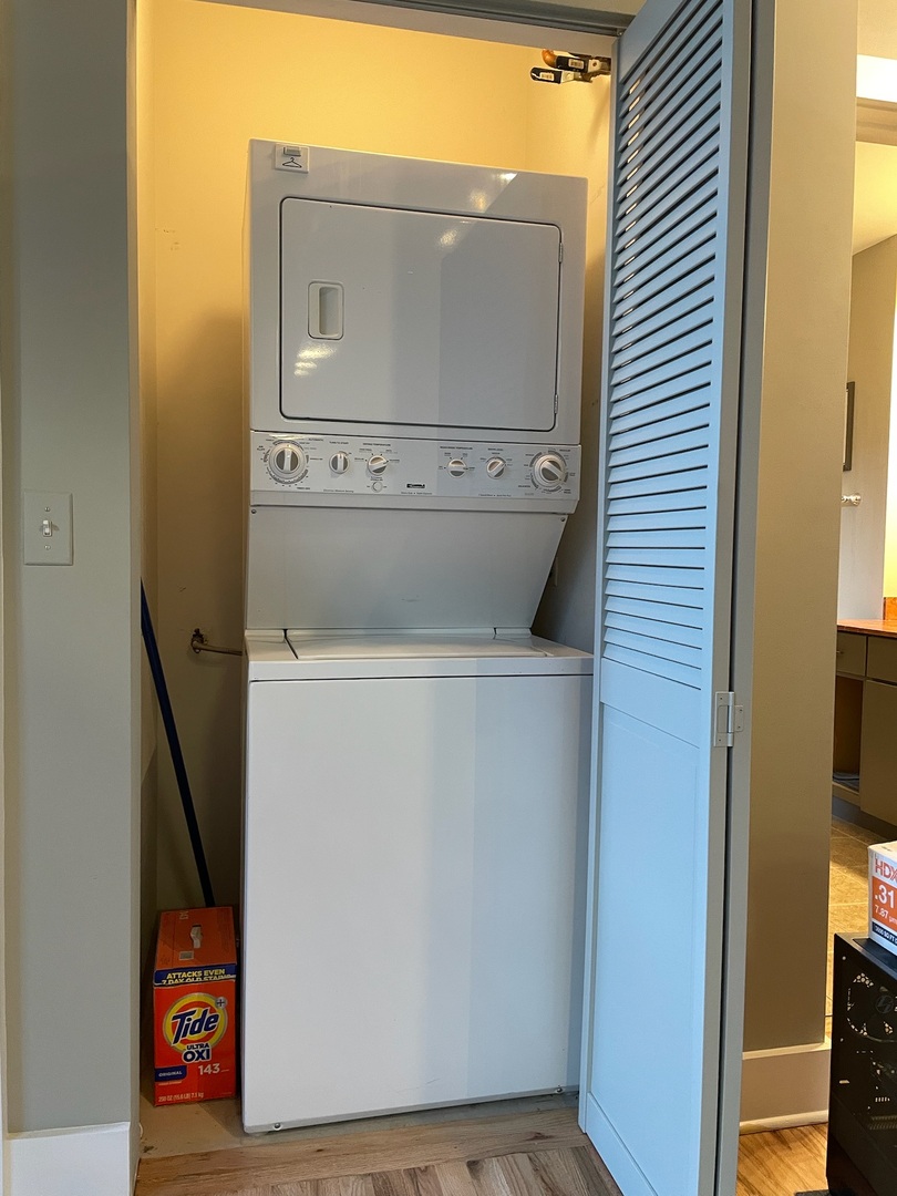 1735 N Paulina Street Unit: 406