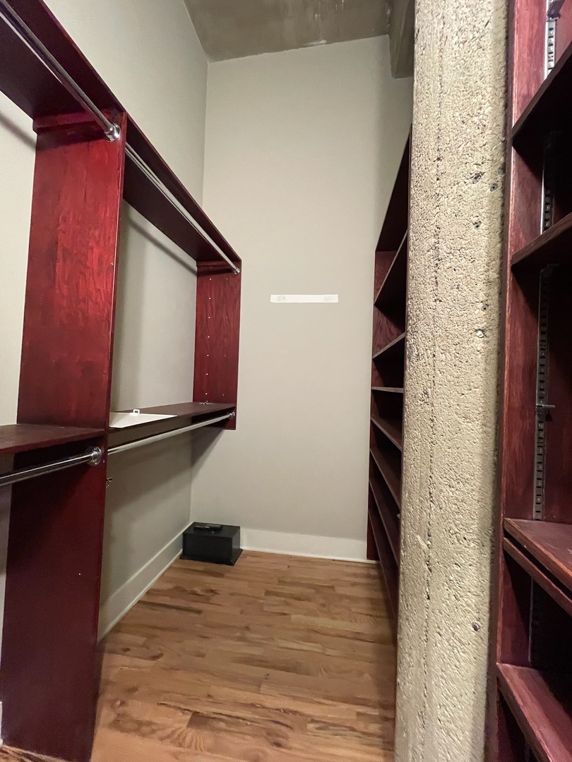 1735 N Paulina Street Unit: 406