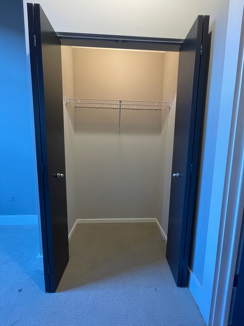 1735 N Paulina Street Unit: 406