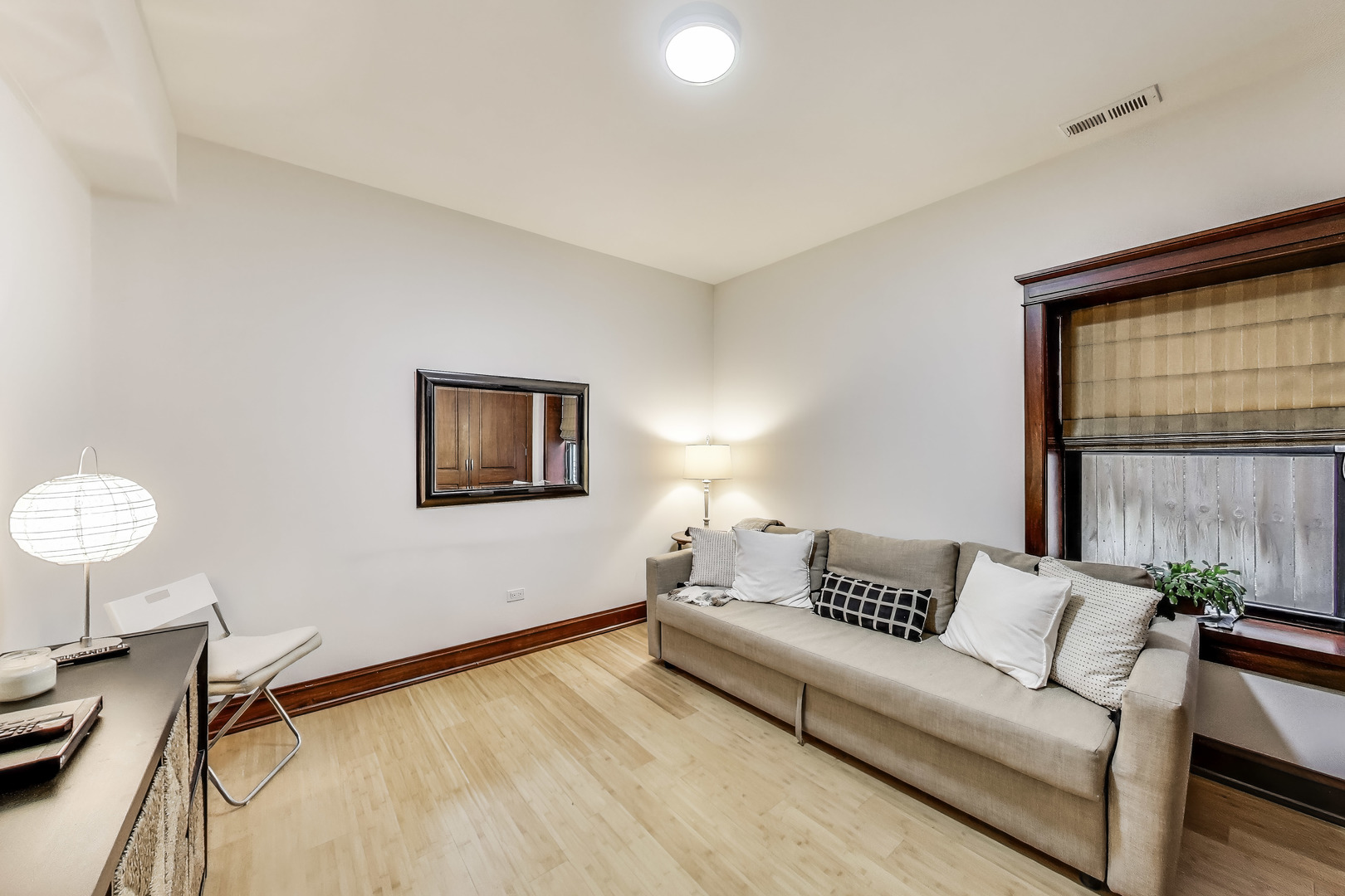 6517 N Ashland Avenue Unit: 1