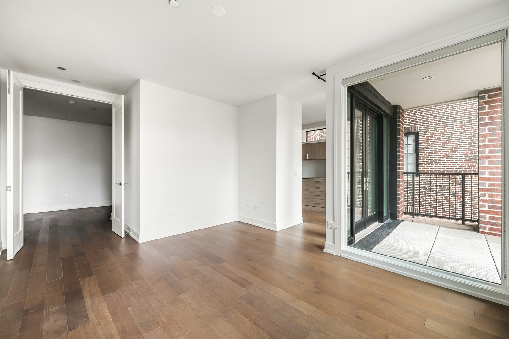 434 W Melrose Street Unit: 801