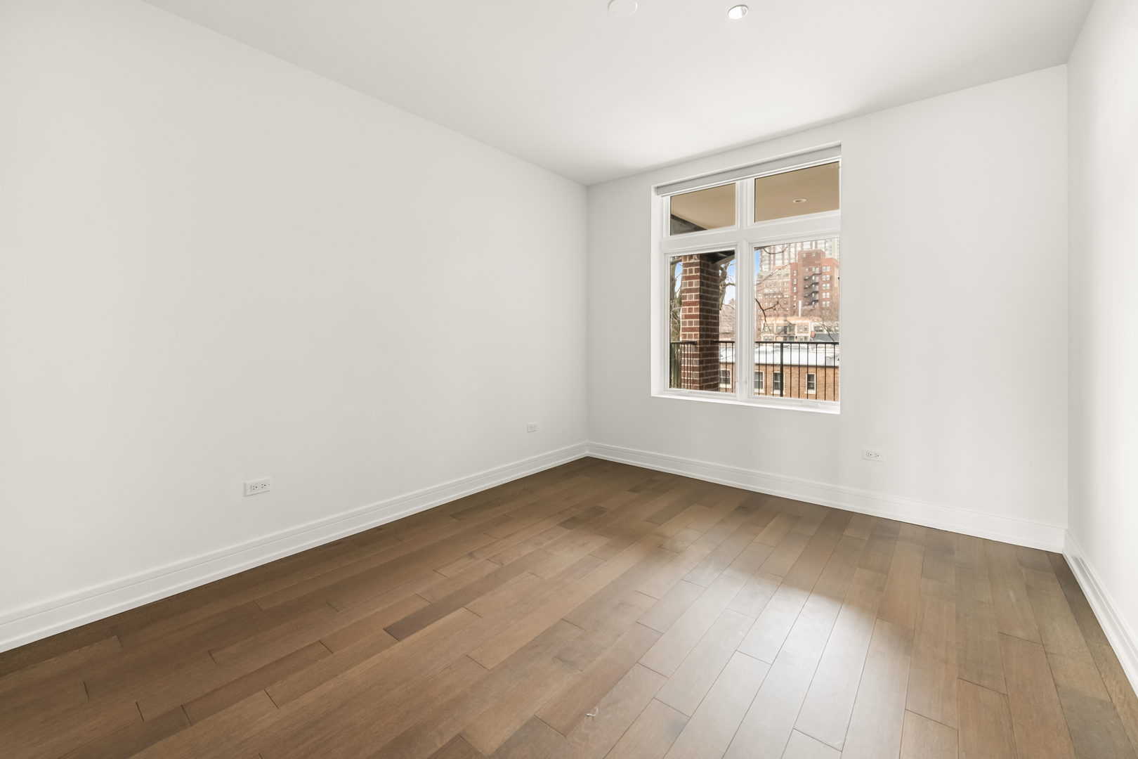 434 W Melrose Street Unit: 801