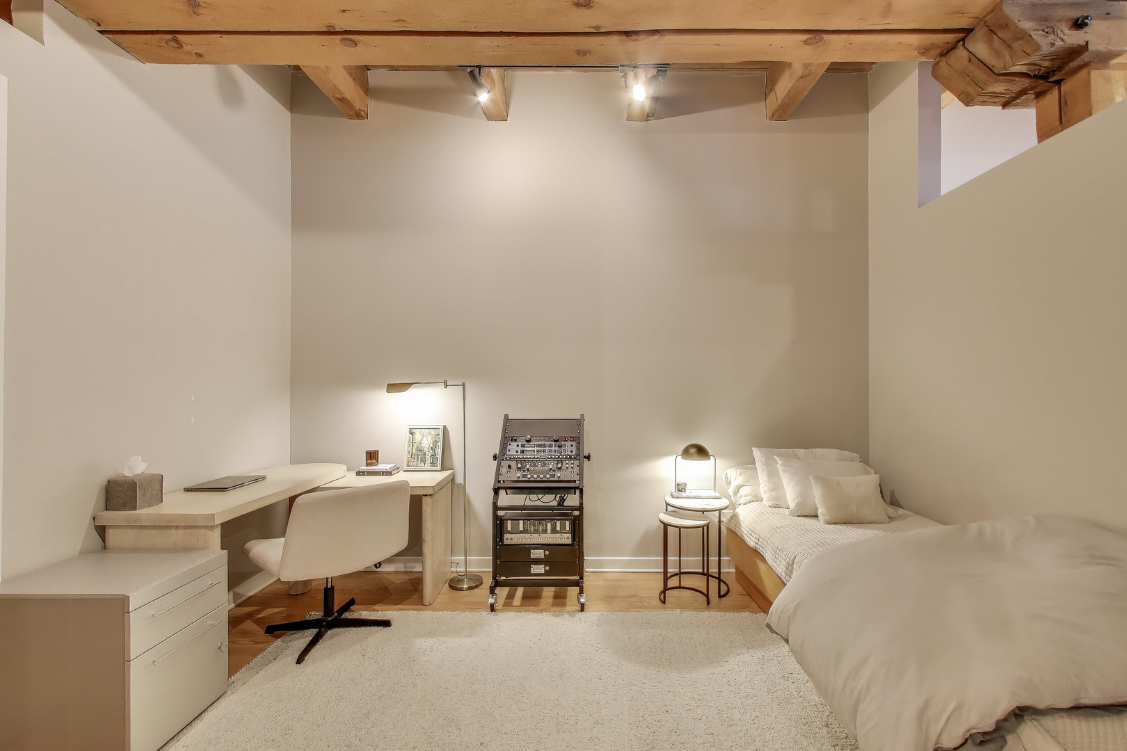 154 W Hubbard Street Unit: 304