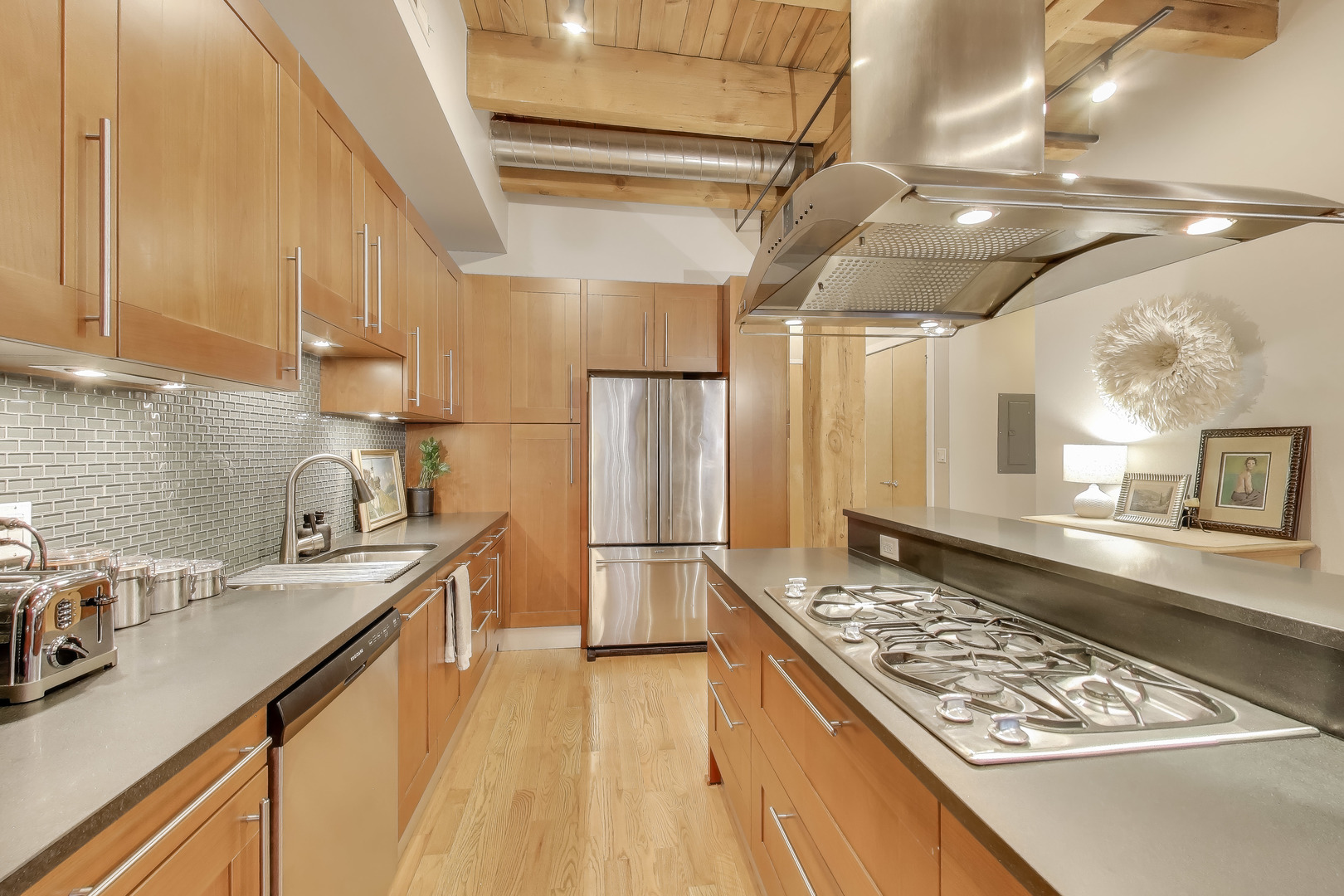154 W Hubbard Street Unit: 304