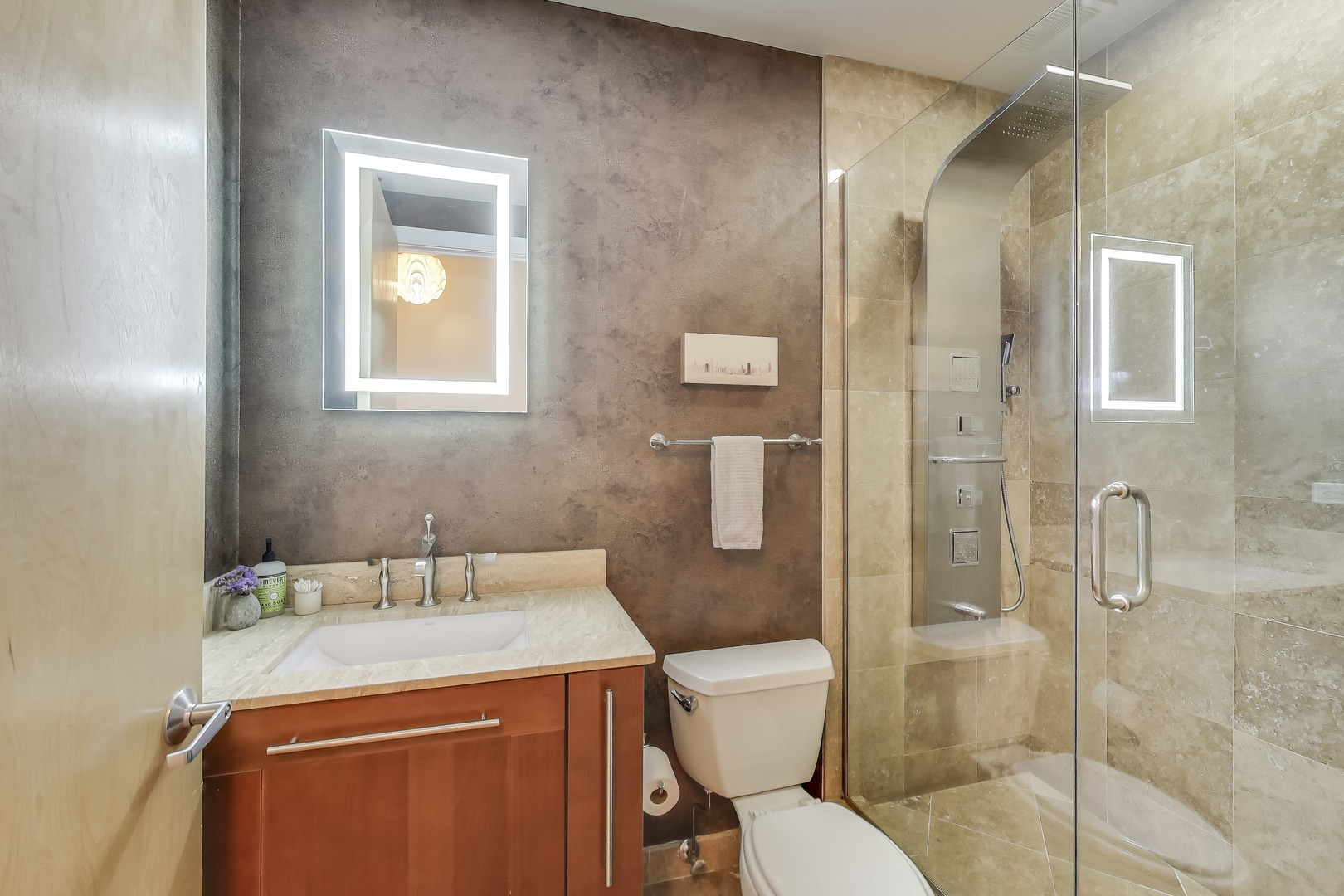 154 W Hubbard Street Unit: 304