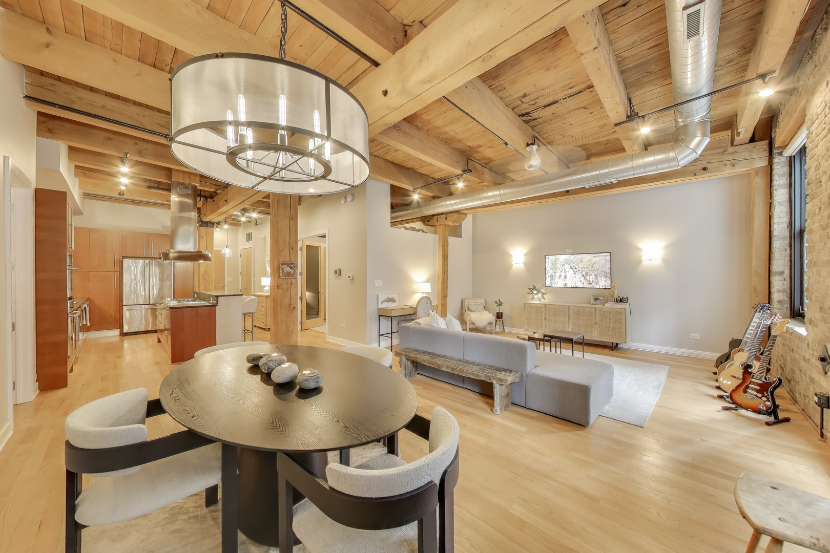 154 W Hubbard Street Unit: 304