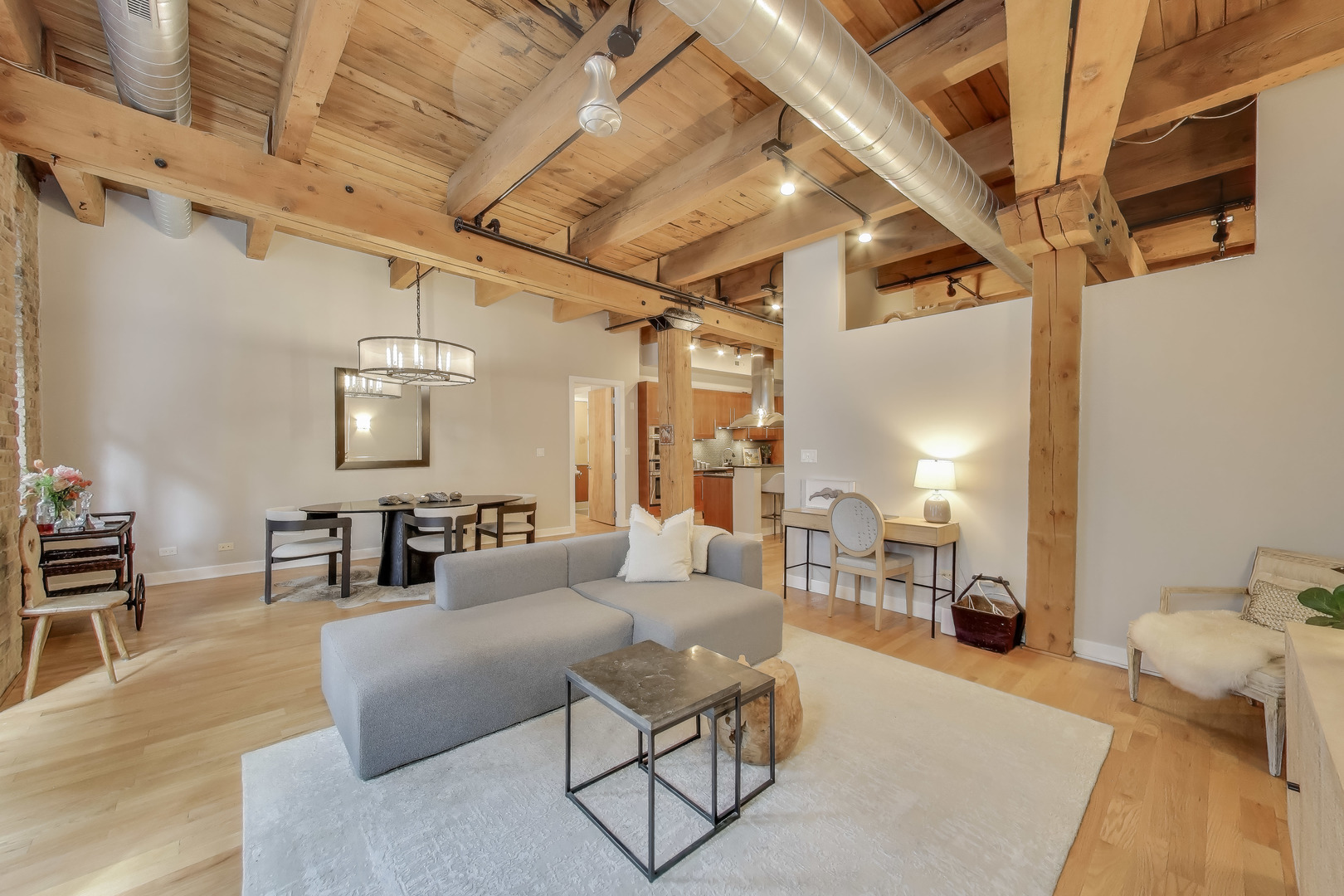 154 W Hubbard Street Unit: 304