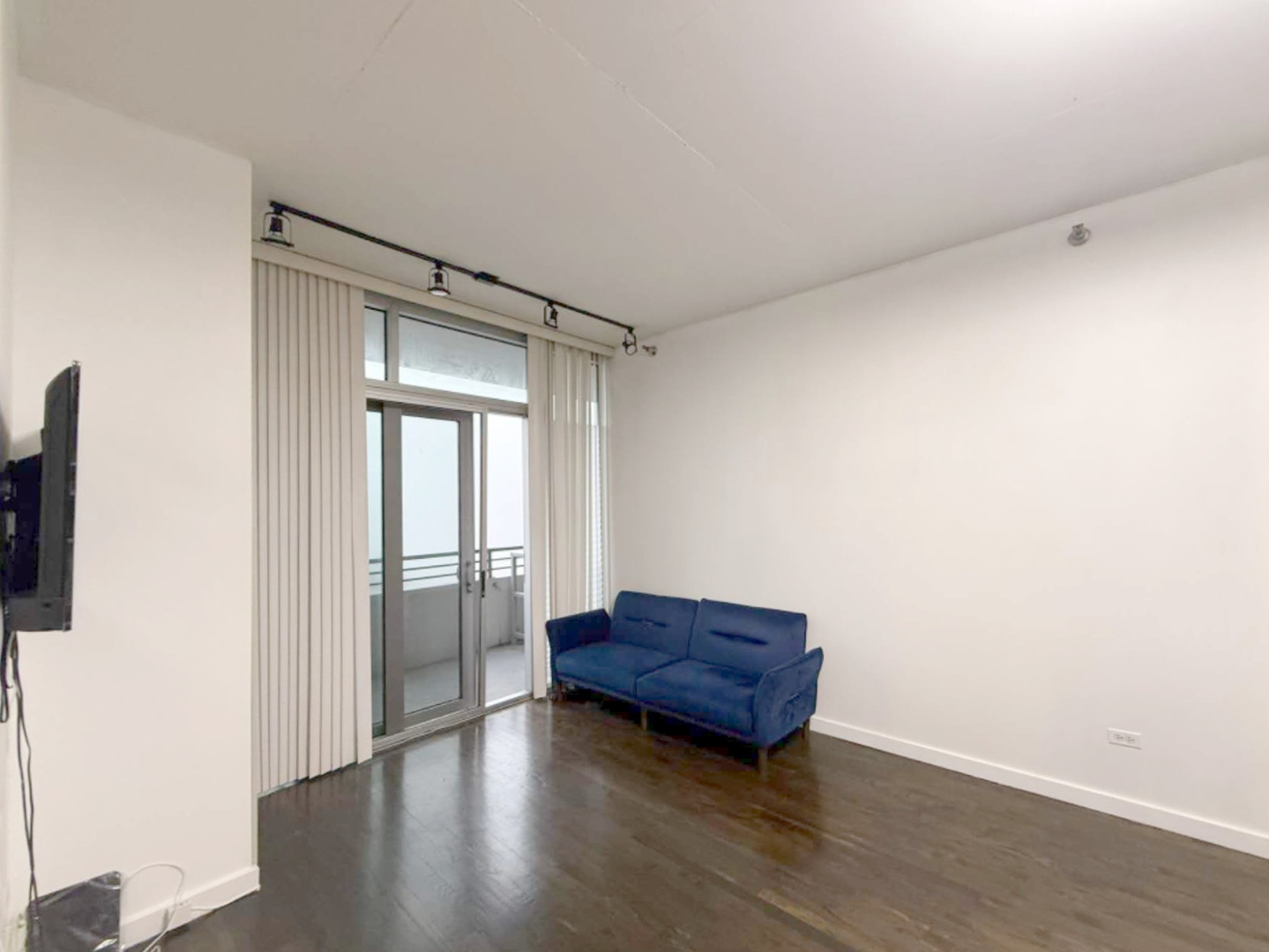 1720 S Michigan Avenue Unit: 1711