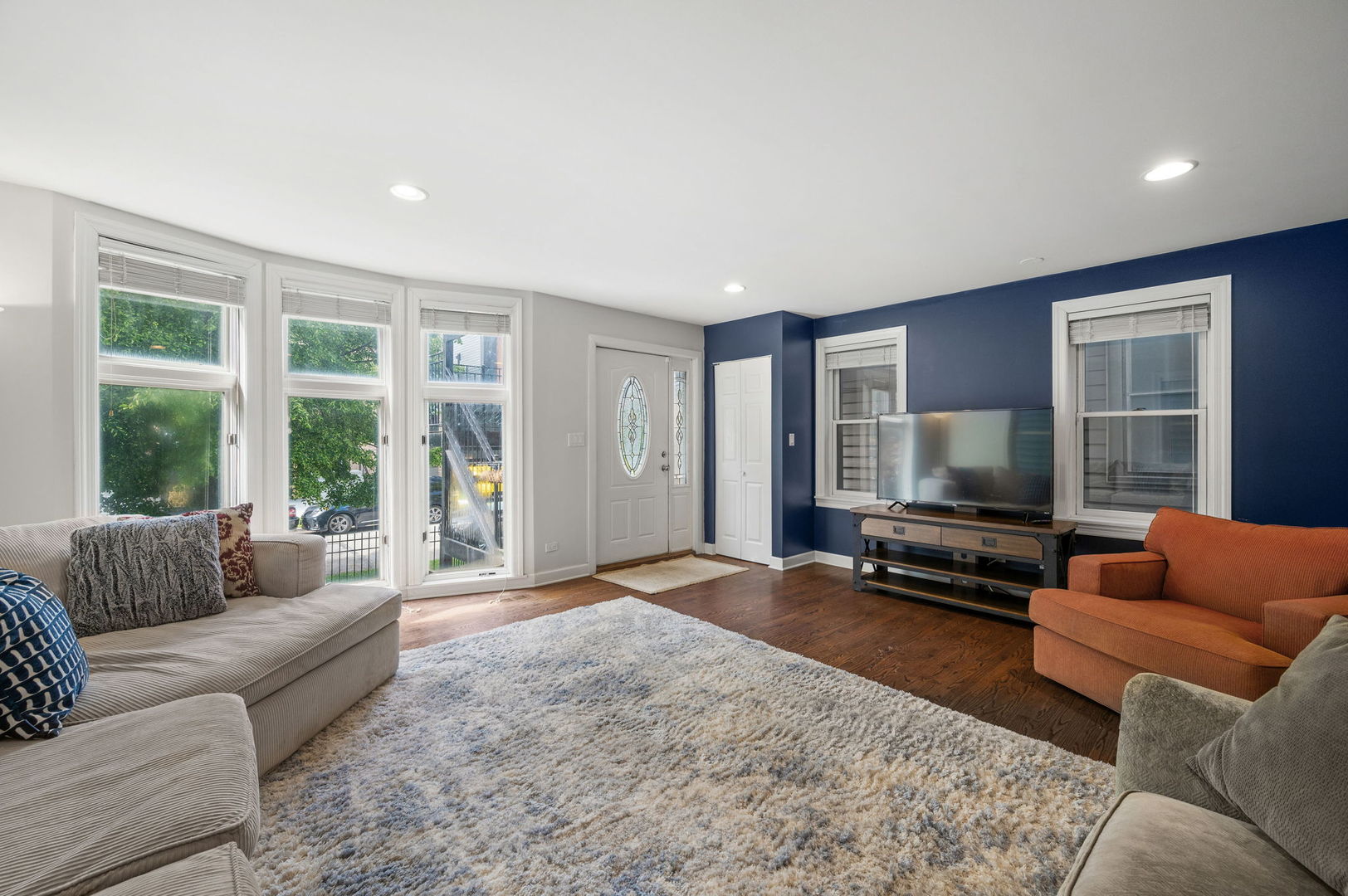 2054 W Race Avenue Unit: 1