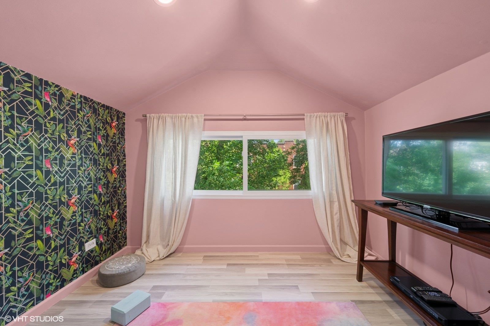 4158 N Marmora Avenue