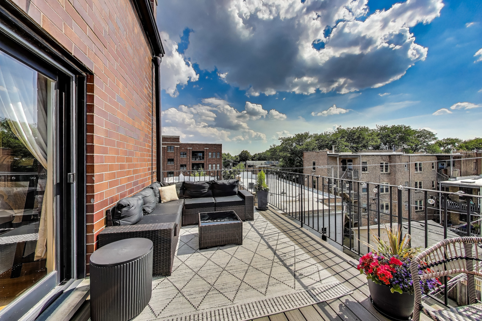 3708 N Ashland Avenue Unit: 3