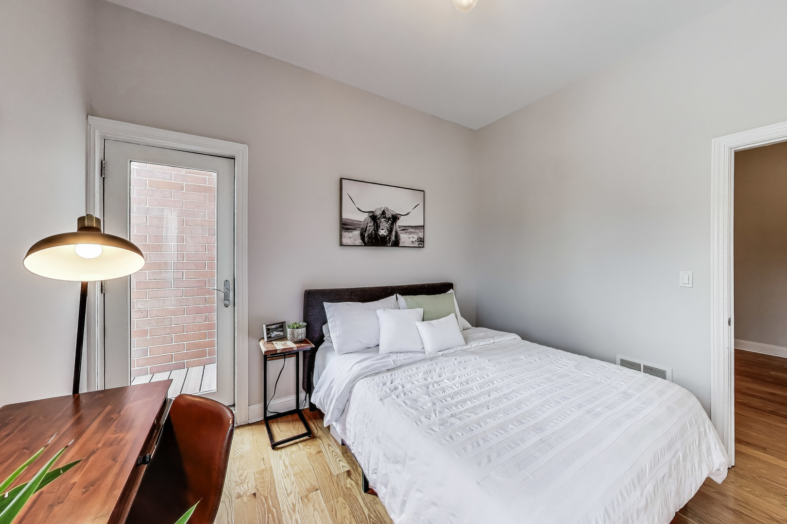 3708 N Ashland Avenue Unit: 3