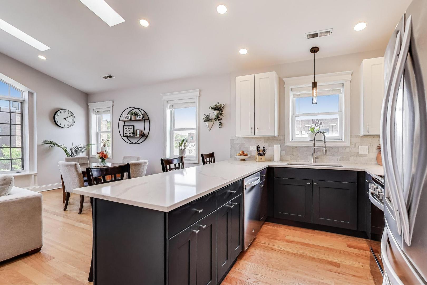 3708 N Ashland Avenue Unit: 3