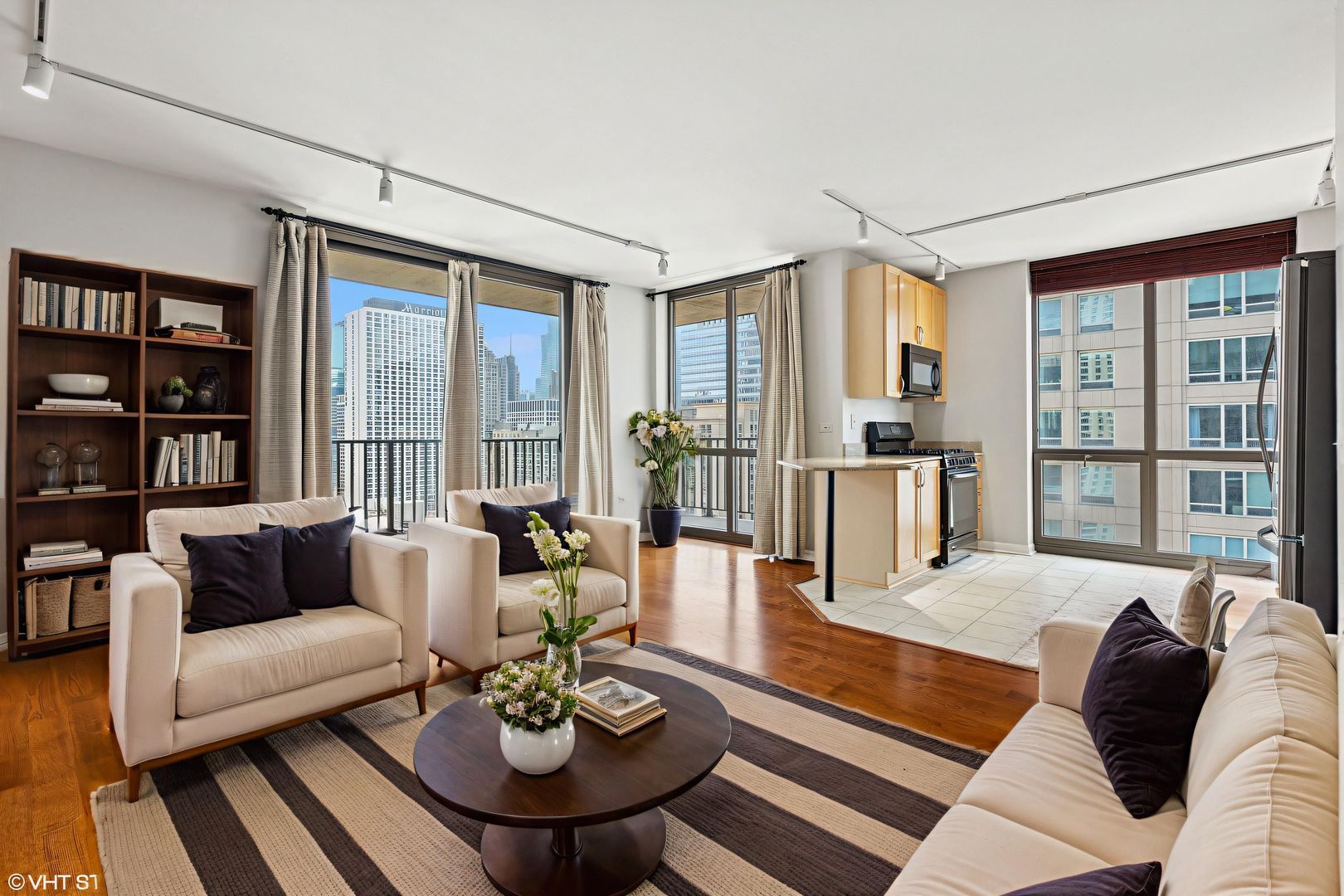 635 N Dearborn Street Unit: 2506