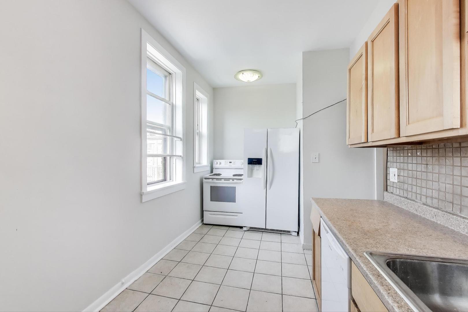 1655 W Wallen Avenue Unit: 3E