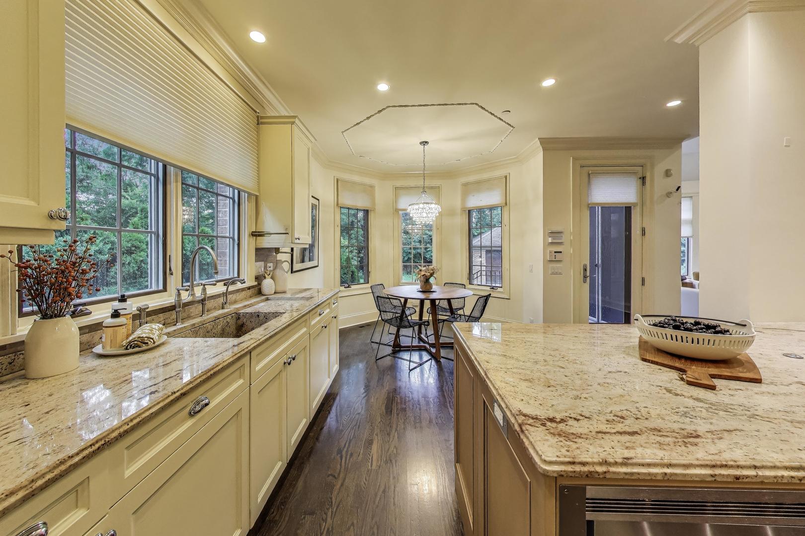 516 N Prospect Avenue