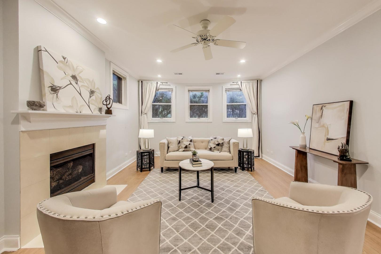 2715 N Southport Avenue Unit: 1S