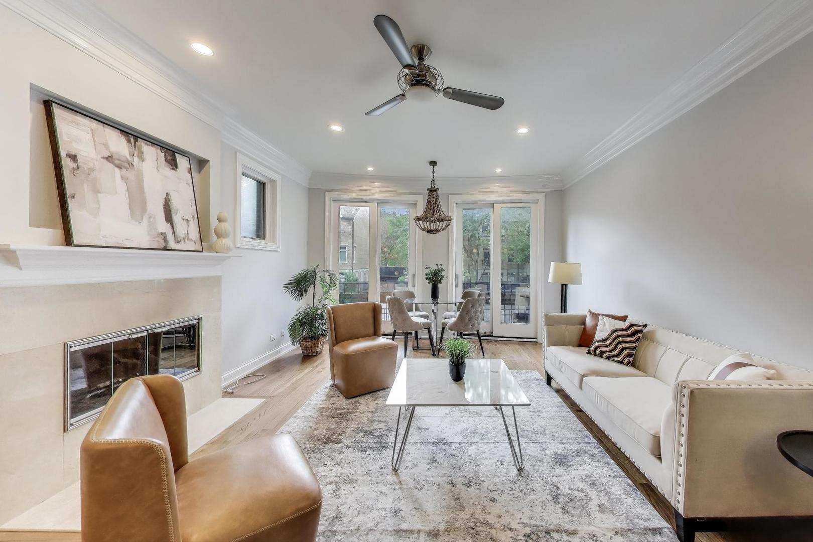 2715 N Southport Avenue Unit: 1S