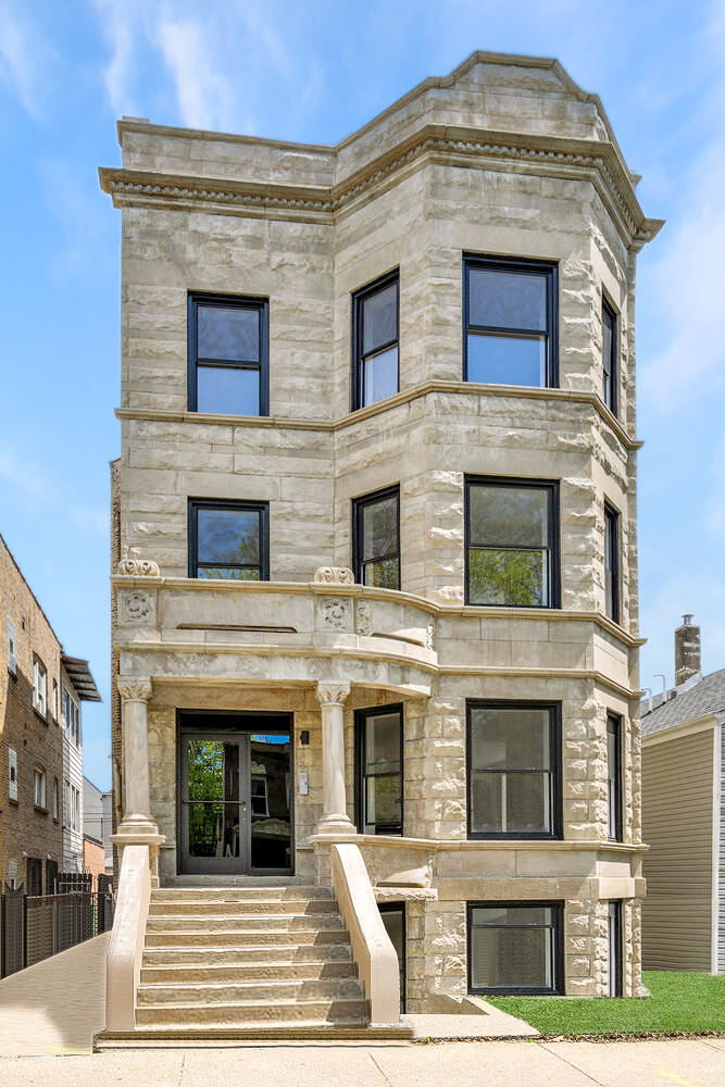 1633 N Francisco Avenue Unit: 2