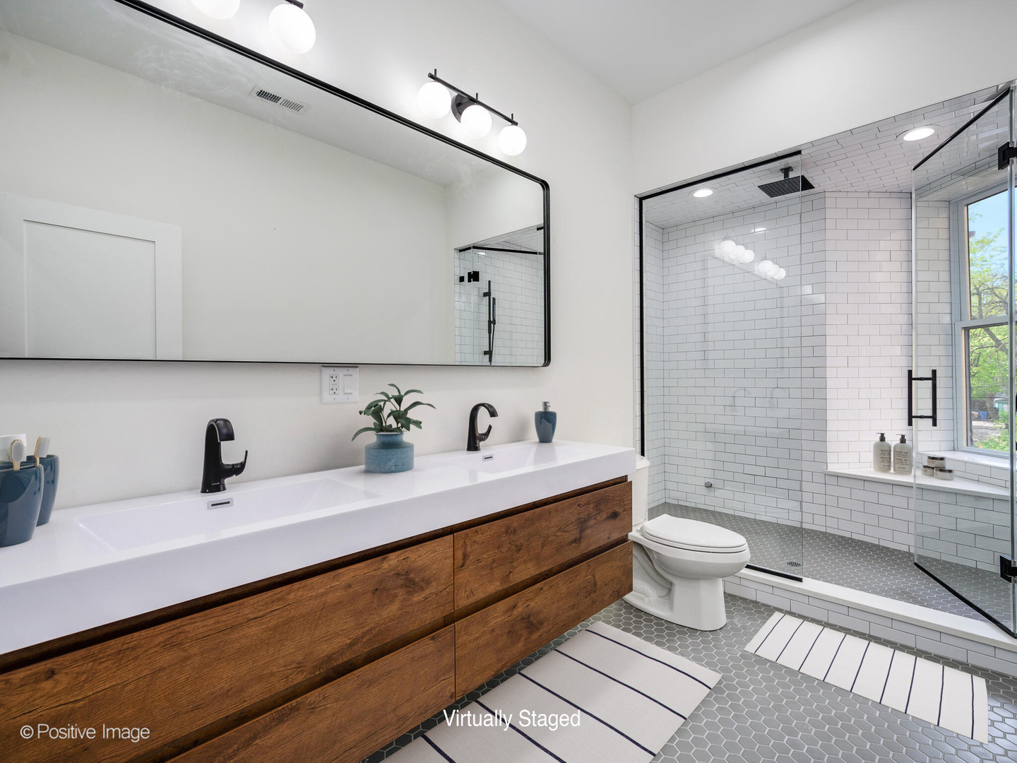 1633 N Francisco Avenue Unit: 2