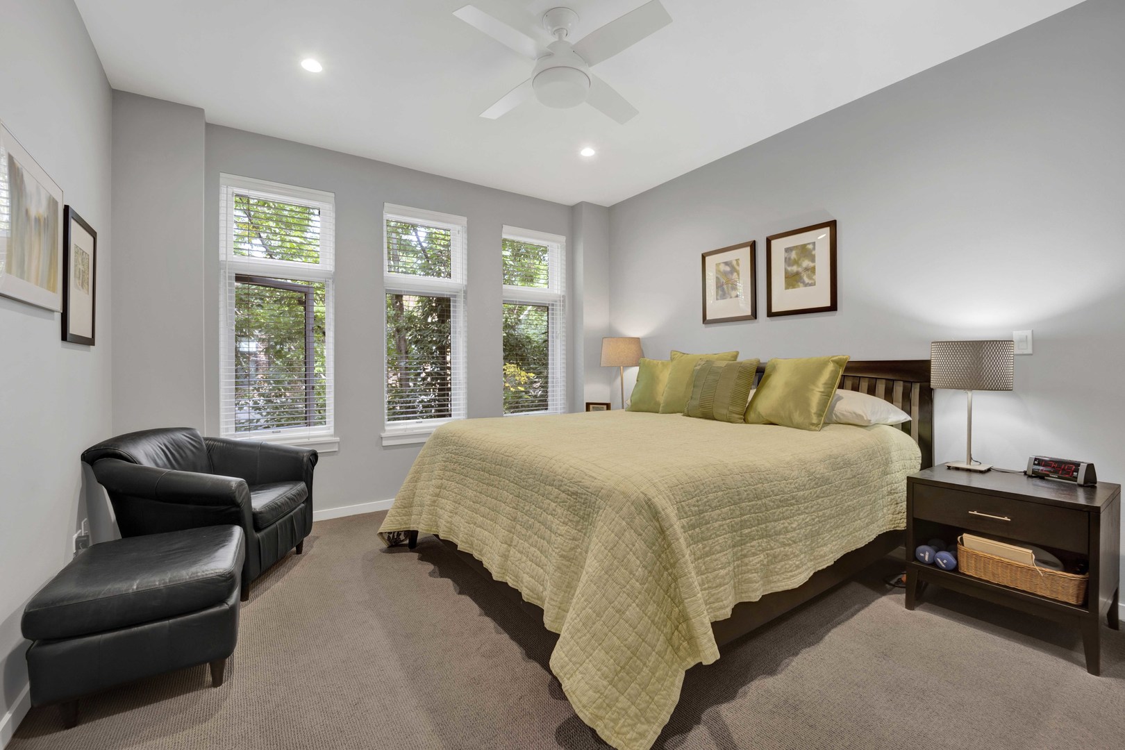 1720 W Surf Street Unit: 36