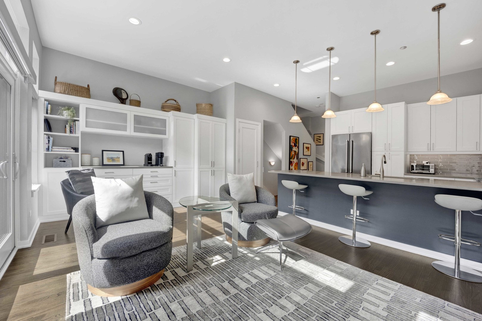 1720 W Surf Street Unit: 36