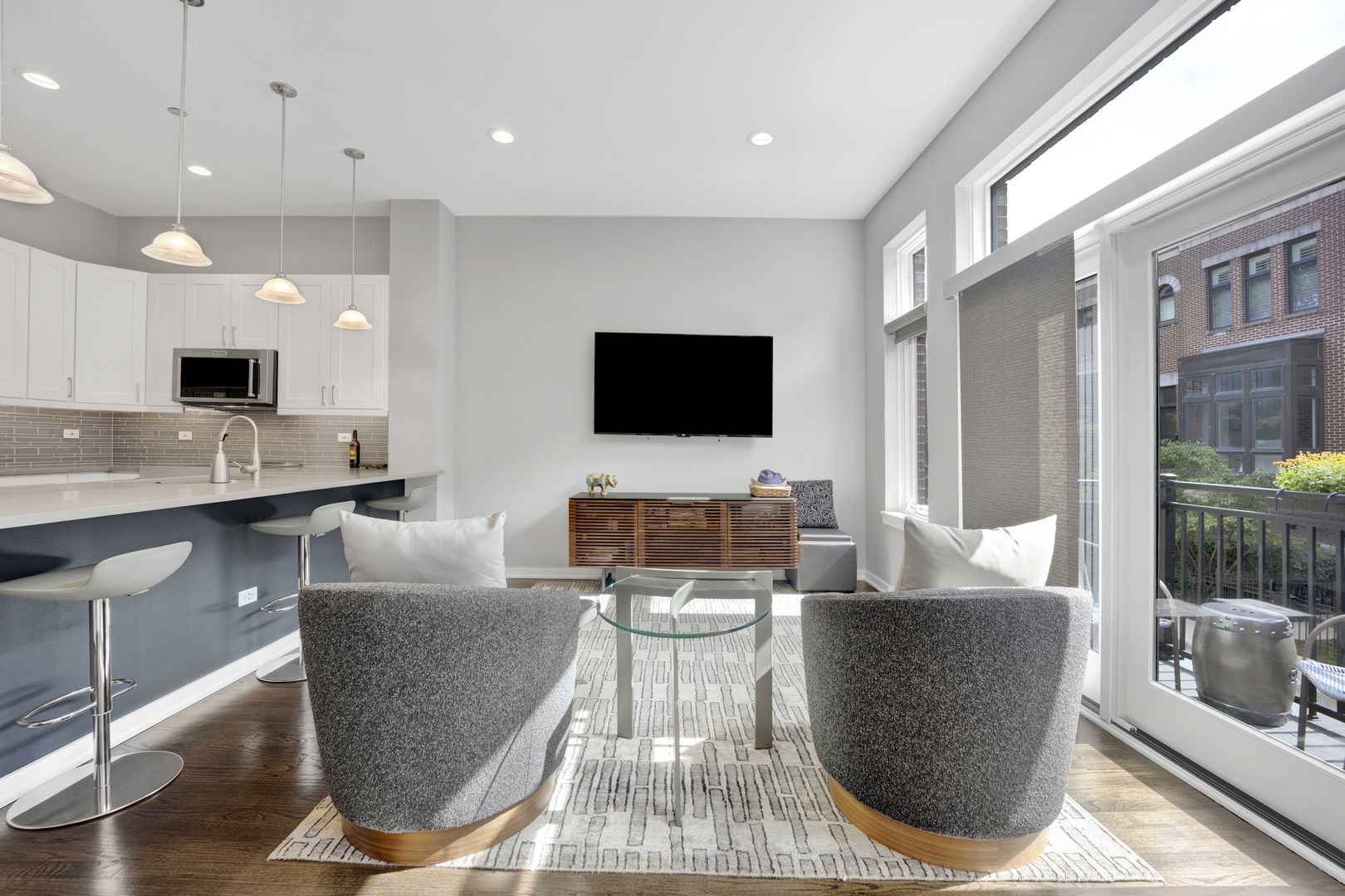 1720 W Surf Street Unit: 36