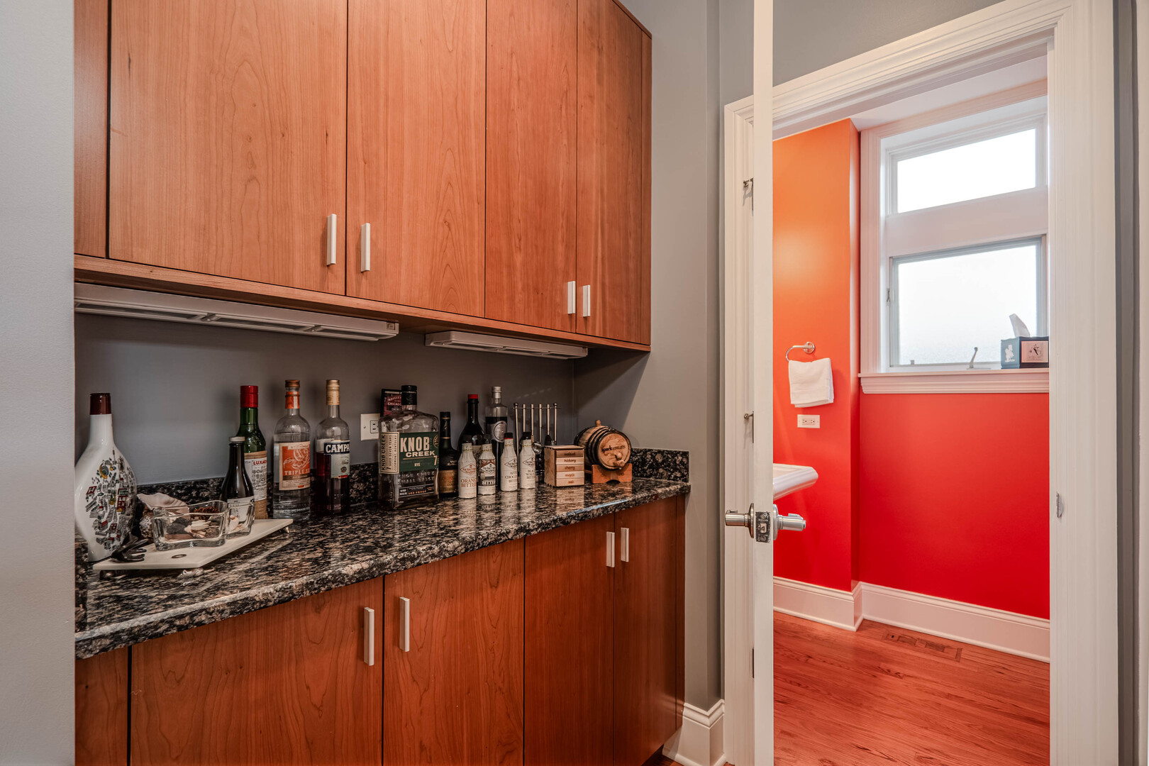 4115 N Southport Avenue